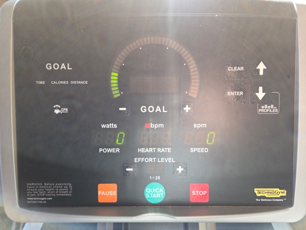 1500143-2 Crosstrainer - Technogym Excite Vario