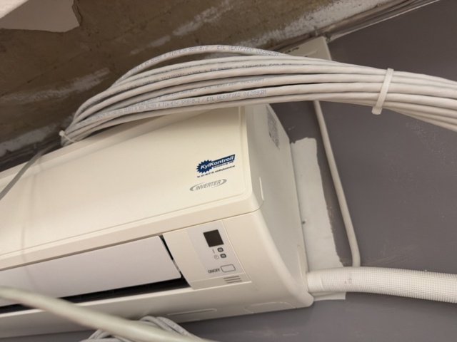 1533329-2 AC-enhet med inner- och ytterdel - Daikin FTX35J3V1B / RX35K5V1B - 2015