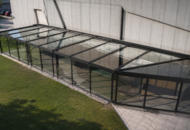 1539958 Oanvänt pergolasystem SOLID 285 m² – motordrivna glaspartier och isolerad takduk