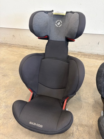 1430374-2 Maxi-Cosi child car seat 2pcs