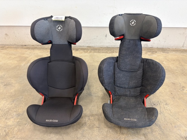 1430374-1 Maxi-Cosi child car seat 2pcs