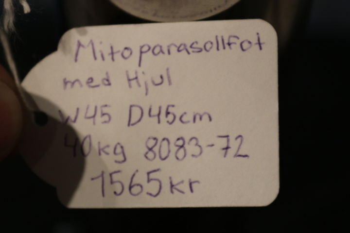 1515015-25 Bord och stolar - Grythyttan Stålmöbler
