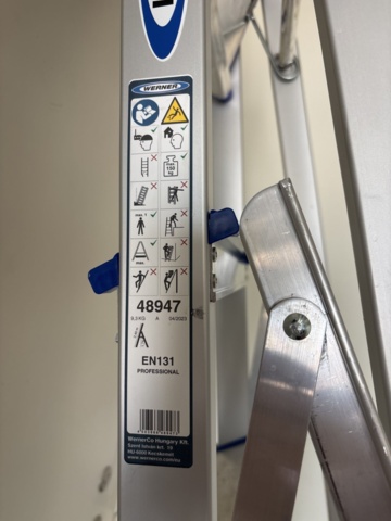 1373234-4 Ladder - Werner 48947