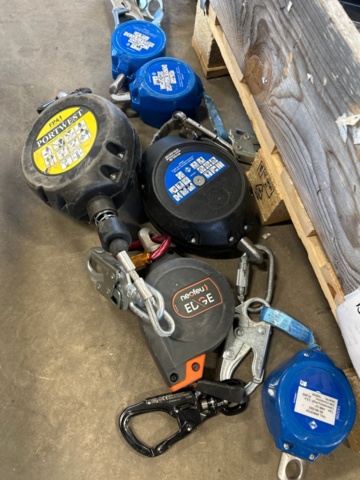 1531839-5 Three pallets of fall protection equipment