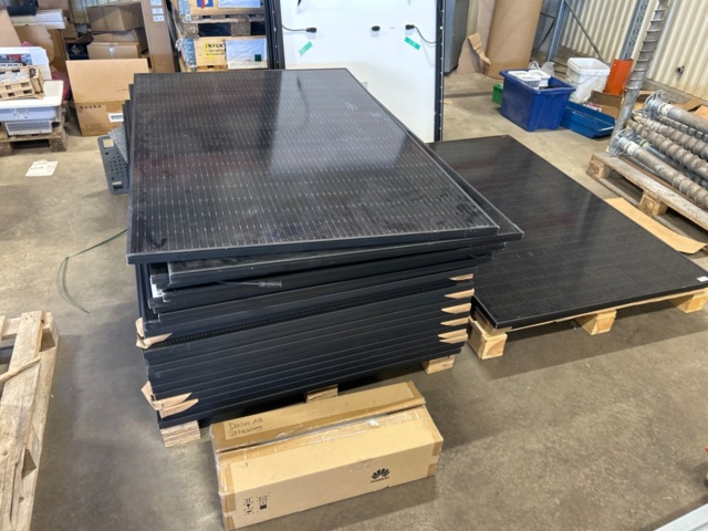 1531847-1 Solcellspaneler 36 st (Longi, Trina, Risen)