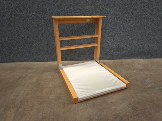 1545710-3 Skötbord