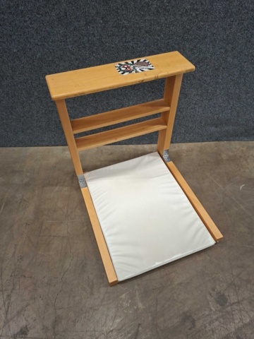 1545710-4 Skötbord
