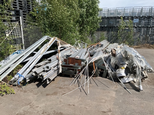 1473276-28 2 event tents