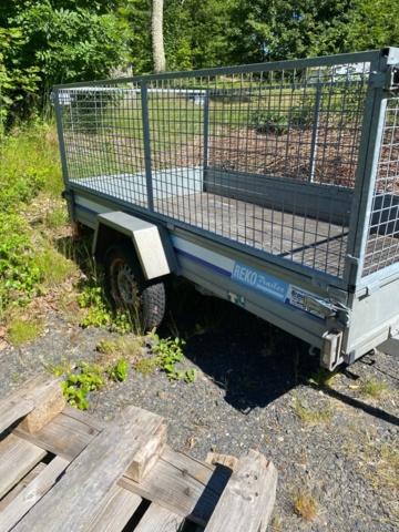 1373248-3 Släpvagn med nätgrindar - REKO Trailer