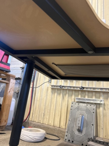 1531880-7 Two storage tables