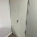 1531914-5 Plåtskåp med innehåll, 2 st