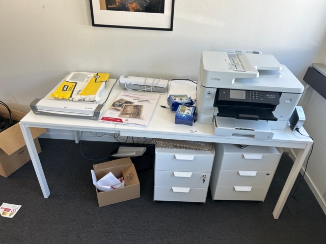 1531926-2 Table with printers, laminators and filing cabinets
