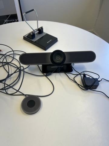 1531927-1 Video conference camera Logitech Meetup