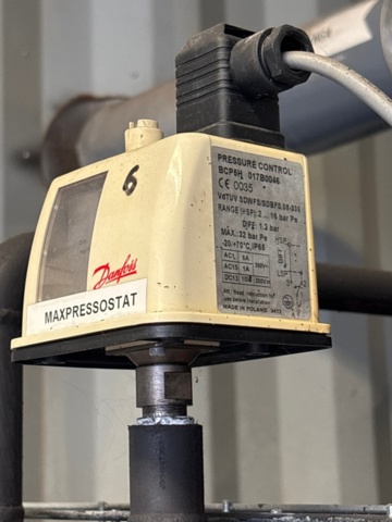 1529456-14 Ånggenerator i container med tillbehör