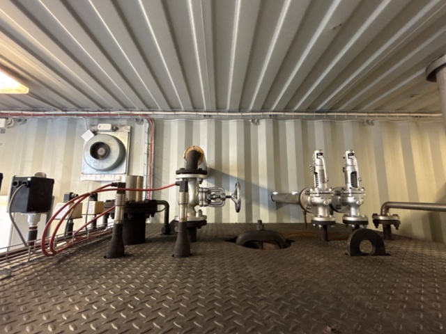 1529456-15 Ånggenerator i container med tillbehör