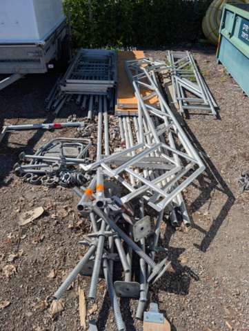 1531940-4 Large batch stand Monzon (several smaller units)