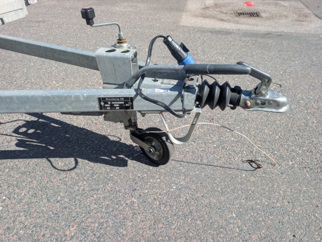 1531948-7 Släpvagn Brenderup med kåpa 1000 kg 2019