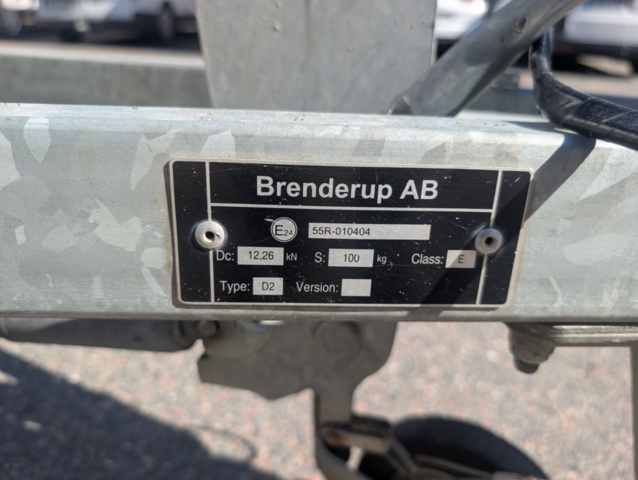 1531948-8 Släpvagn Brenderup med kåpa 1000 kg 2019