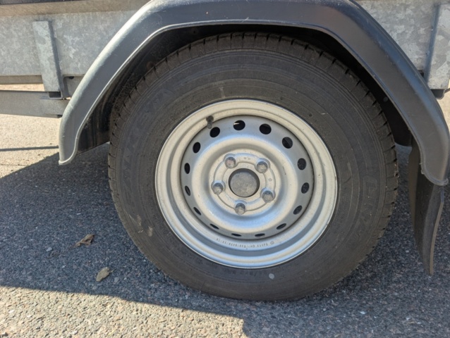 1531948-11 Släpvagn Brenderup med kåpa 1000 kg 2019