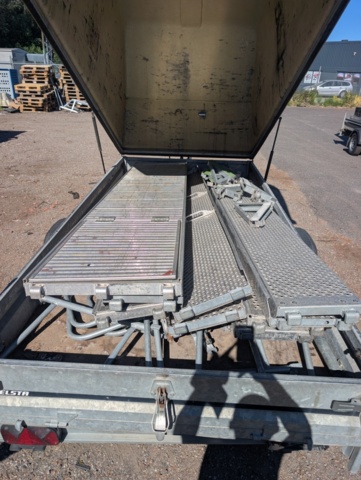 1531940-14 Large batch stand Monzon (several smaller units)