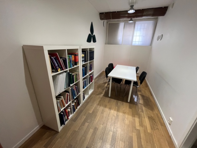 1546339-2 Two offices/conference rooms, tables, bookshelves, chairs
