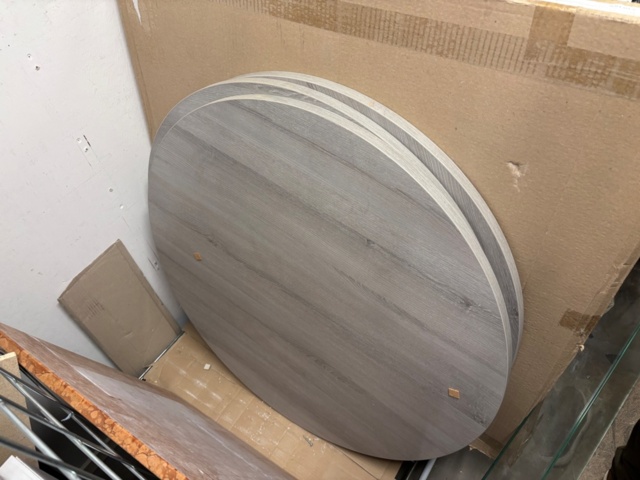 1500151-3 Collection of 3 table tops