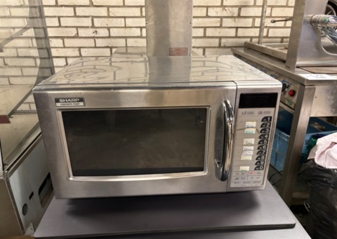 Microwave - Sharp R-15AT