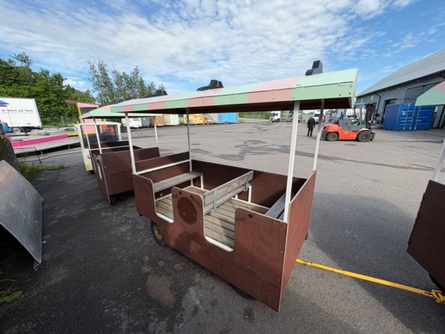 1535899-13 Vägregistrerat minitåg med 3 vagnar – Agria 4700