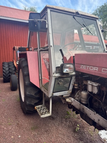 1458420-6 Series crystal 8011
