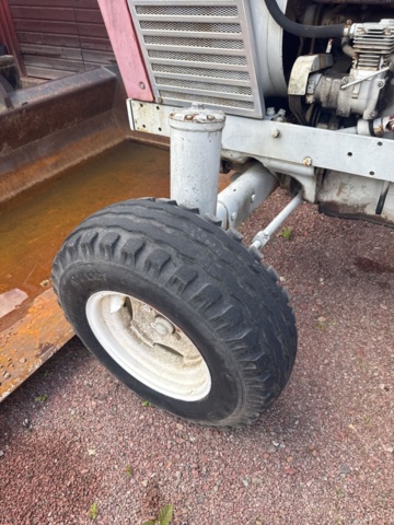 1458420-20 Series crystal 8011