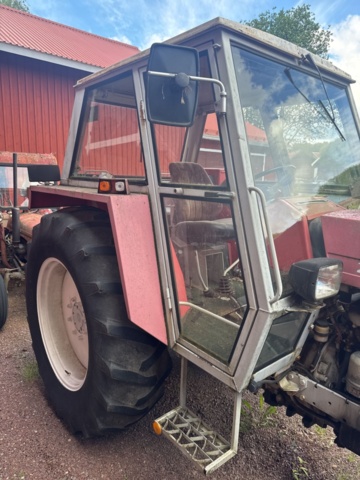 1458420-7 Series crystal 8011
