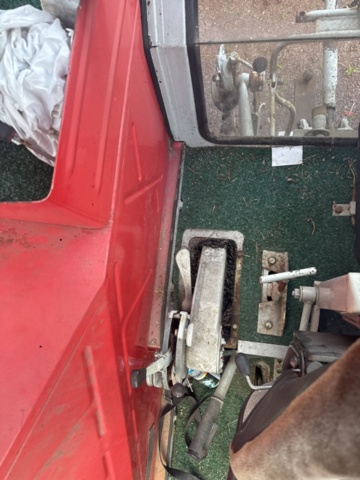 1458420-24 Series crystal 8011