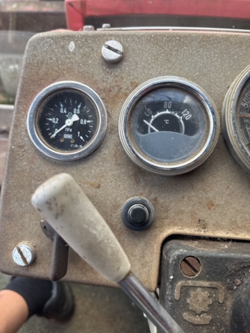 1458420-27 Series crystal 8011