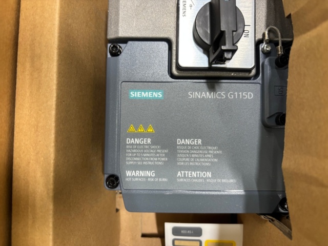 1500161-3 Frekvensomriktare - Siemens SINAMICS G115D,  Ny/oanvänd