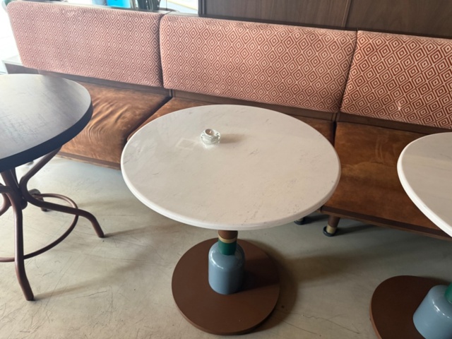 1546998-6 Lot of restaurant furniture