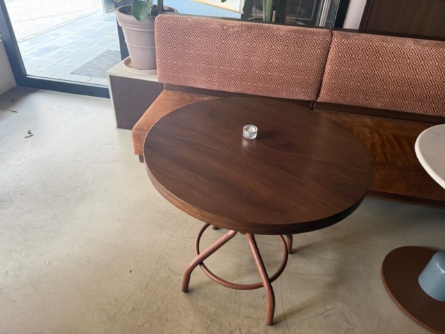 1546998-7 Lot of restaurant furniture
