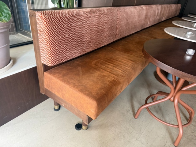 1546998-8 Lot of restaurant furniture