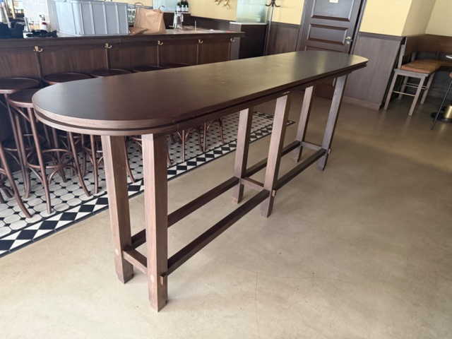 1547000-1 Table