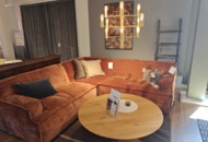 1546452 Soffa, soffbord, taklampa, m.m. - Easy Sofa, Mavis