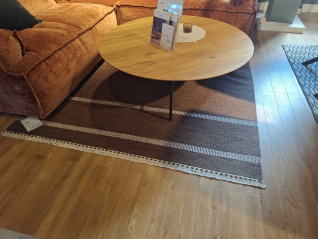 1546452-16 Soffa, soffbord, taklampa, m.m. - Easy Sofa, Mavis