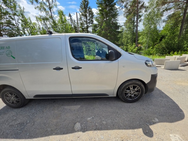 1320371-15 Citroën Jumpy Van 2.0 BlueHDi 180 EAT, 177hp, 2016