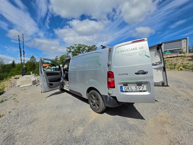 1320371-24 Citroën Jumpy Van 2.0 BlueHDi 180 EAT, 177hp, 2016