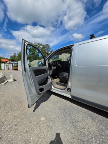 1320371-35 Citroën Jumpy Van 2.0 BlueHDi 180 EAT, 177hp, 2016