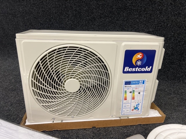 5 st AC / Luftvärmepumpar för nordiskt klimat 12000 BTU, 3520W