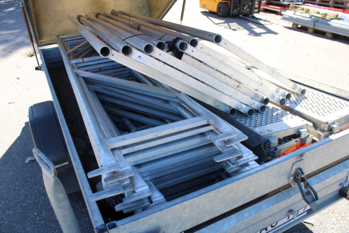 1531940-19 Large batch stand Monzon (several smaller units)