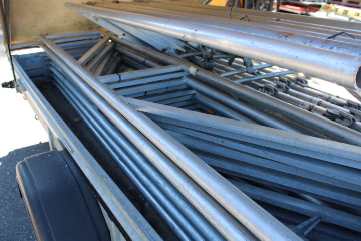 1531940-20 Large batch stand Monzon (several smaller units)