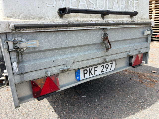 1531950-10 Släpvagn Brenderup med kåpa 1000 kg 2017