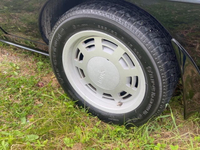 1421929-27 Lotus Excel 2.2 Manuell, 162hk, 1987