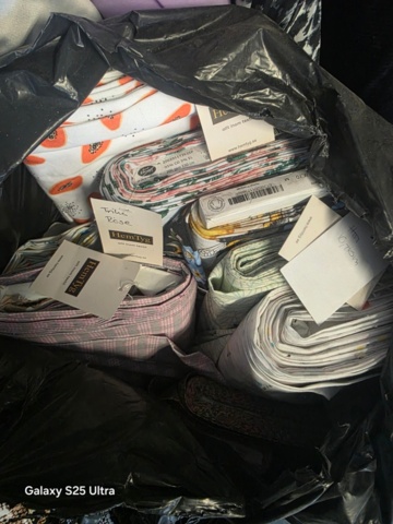 1547333-16 Lot of fabric rolls, 132 pieces - Various patterns and fabrics