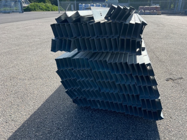 1091283-3 290 st stålreglar 95x40mm